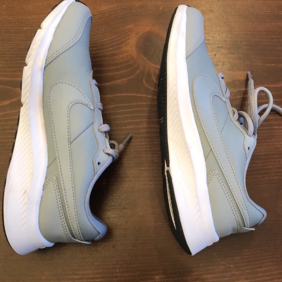 Nike Youth size 4 Gray - Picture 3 of 9